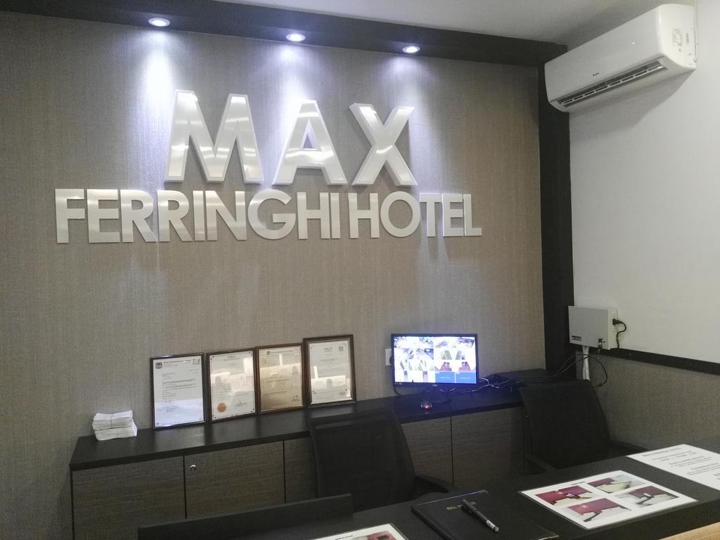Max Ferringhi Hotel Batu Ferringhi Esterno foto