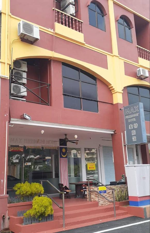 Max Ferringhi Hotel Batu Ferringhi Esterno foto